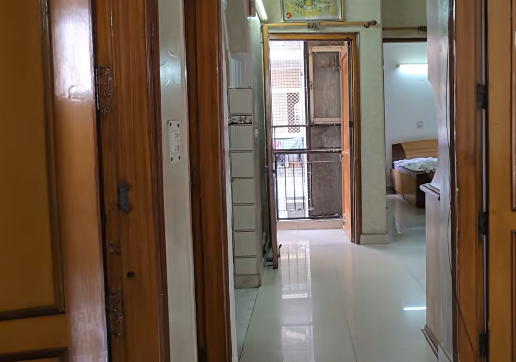 3 BHK (3 Bedrooms, Hall, Kitchen)